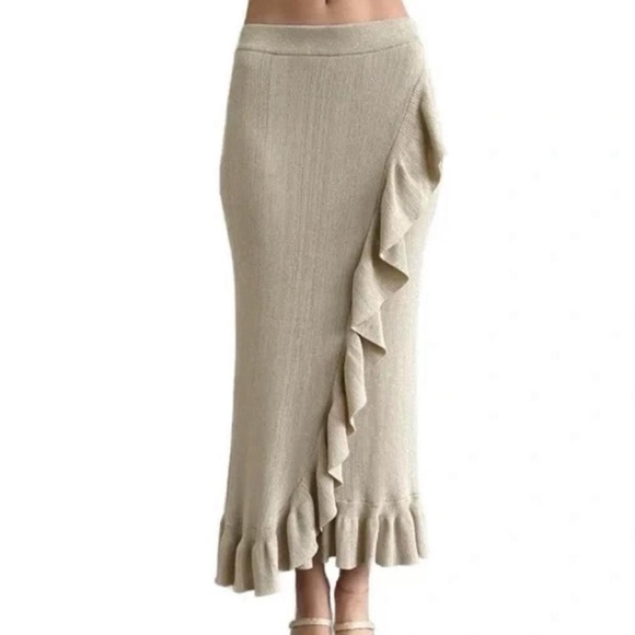 House of Harlow 1960 Cream Ruffle Maxi Skirt - Picture 1 of 8